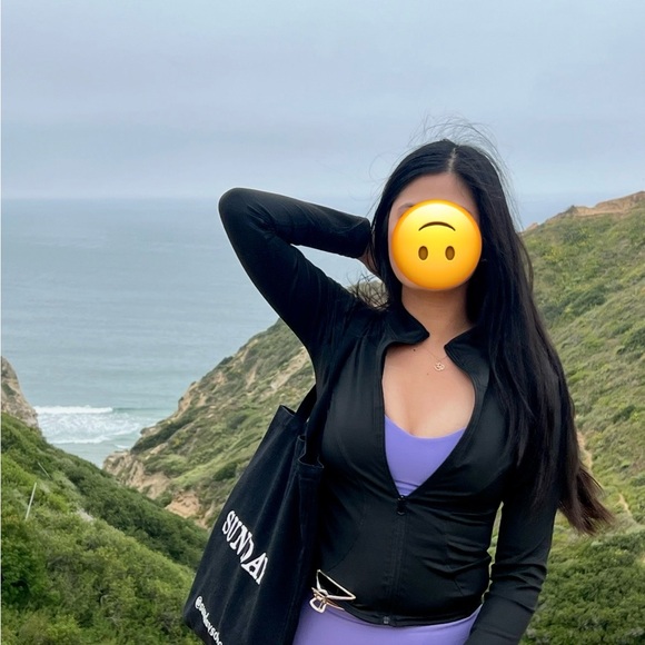 Black athletic jacket - Picture 5 of 5